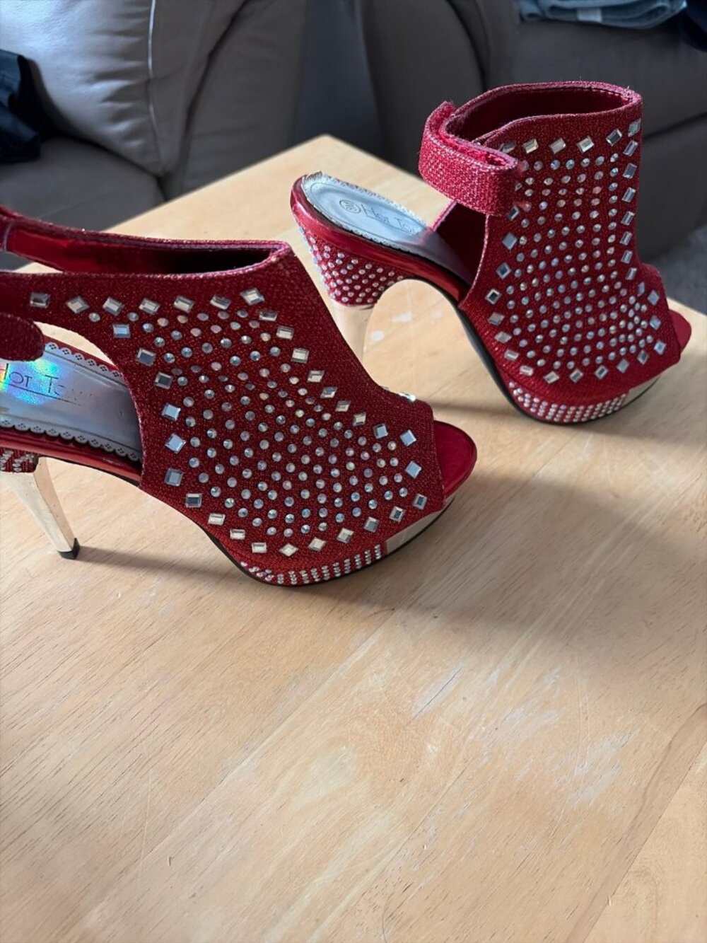 Heels - Picture 1 of 5